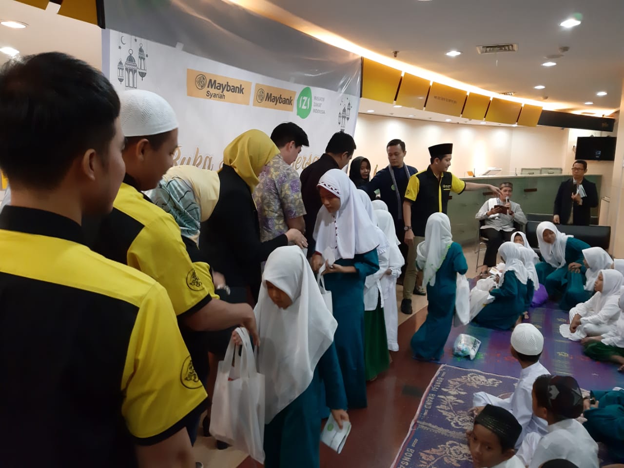 Maybank-IZI