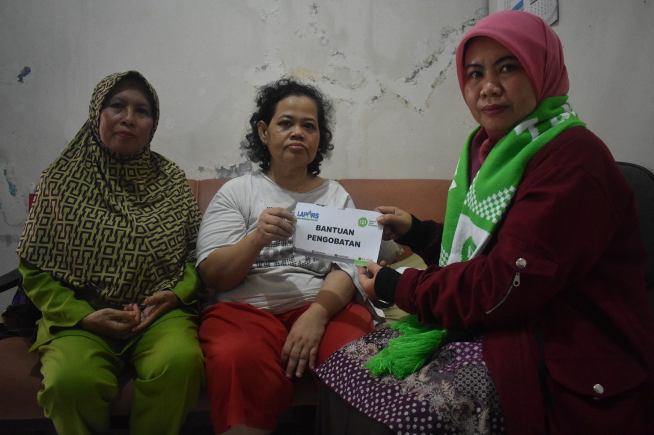 Neneng - Relawan IZI