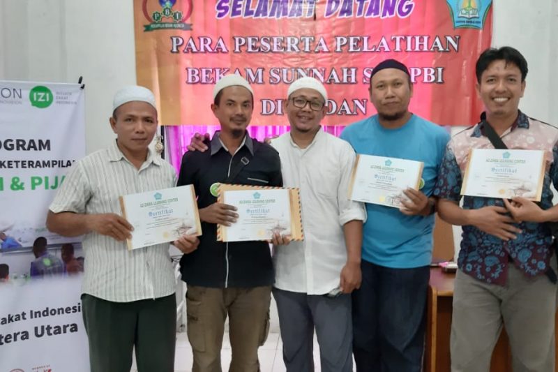 2 Bekam dan Pijat