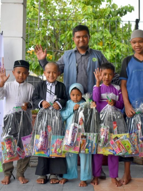 2 Sebar Perlengkapan Sekolah