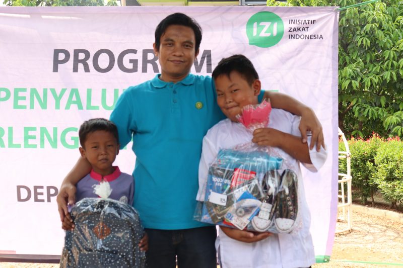 4 Santunan Perlengkapan Sekolah