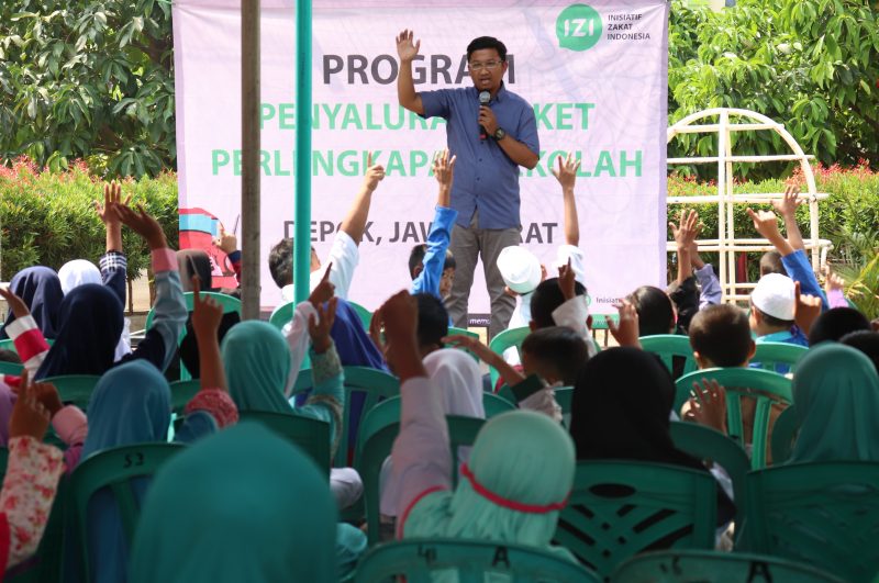 6 Perlengkapan Sekolah