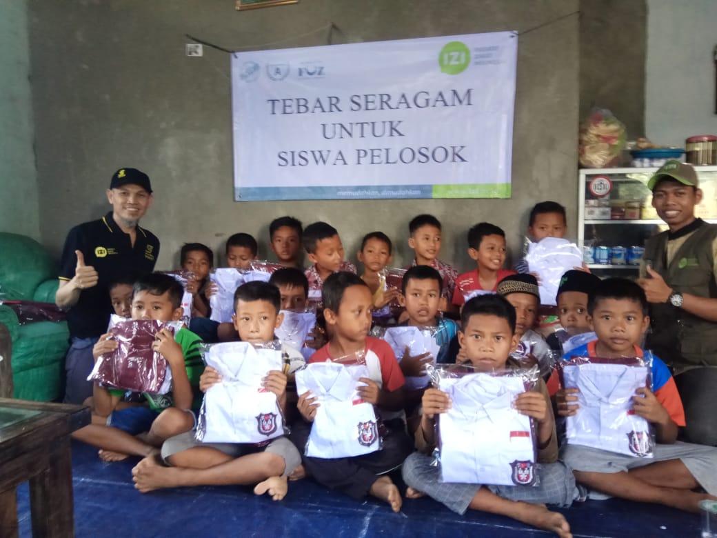 Tebar Seragam