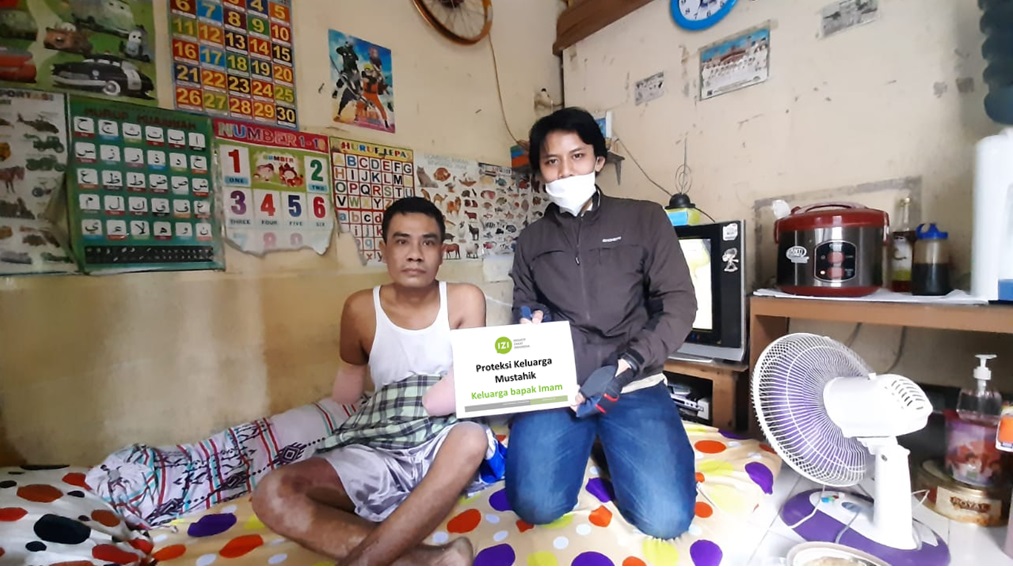 Imam Tanpa Kedua Tangan