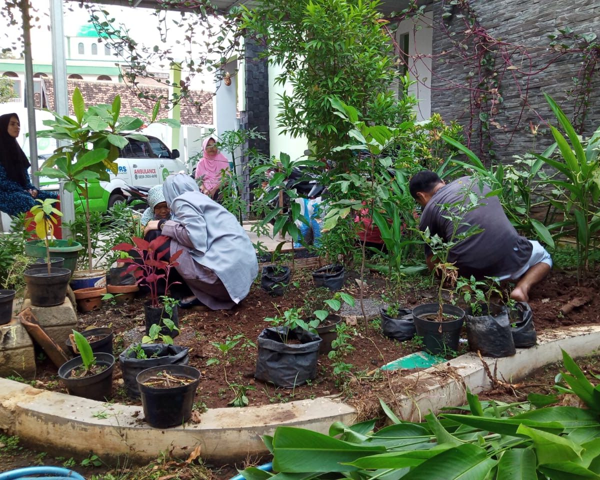 RSP IZI Jateng Berkebun