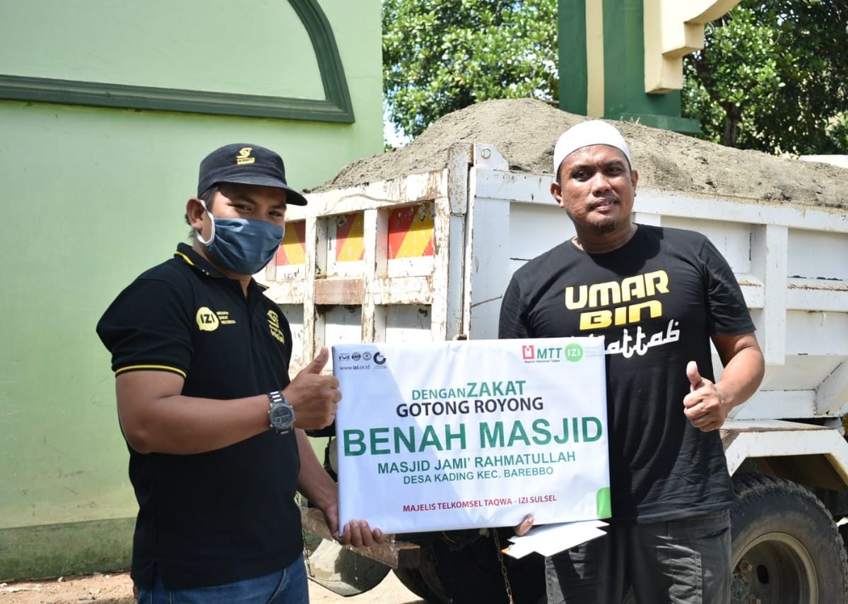 Benah Masjid Rahmatullah