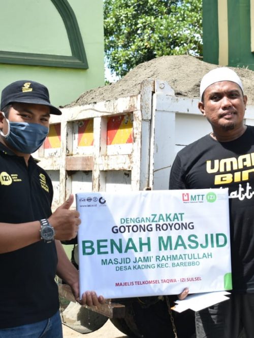 Benah Masjid Rahmatullah