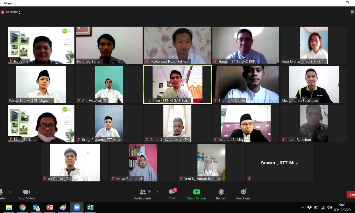 wisuda berbasis online