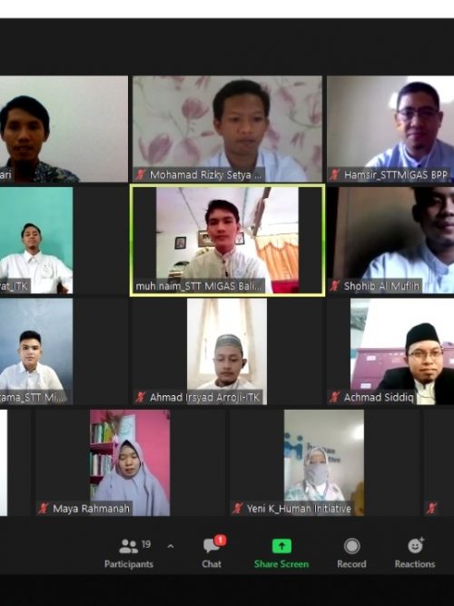 wisuda berbasis online