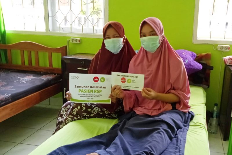 Adhi Karya berikan santunan kesehatan untuk pasien RSP IZI Kaltim