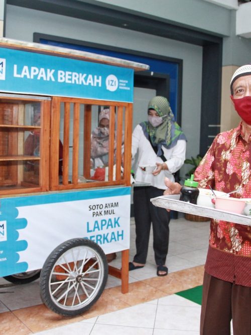 Lapak Berkah dari IZI bantu membangkitkan usaha kecil.